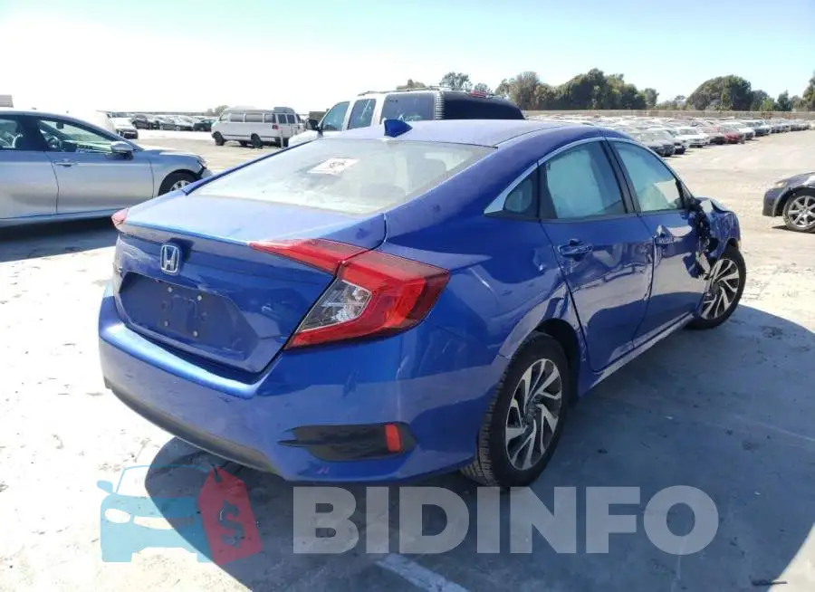 19XFC2F77HE216755 Photo# 4