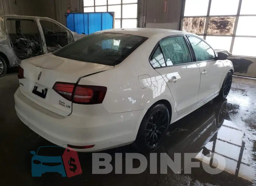 3VW167AJ7GM385158 Photo# 4