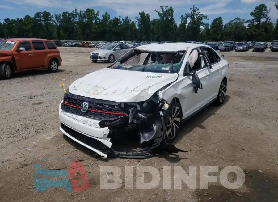 3VW5T7BU8MM094327 Photo# 2