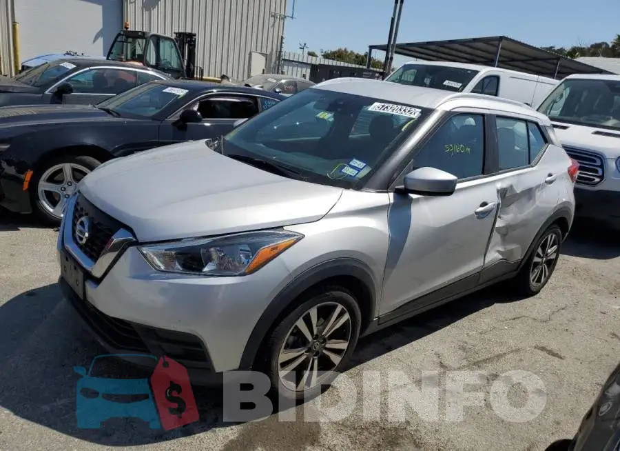 3N1CP5CV0LL504166 Photo# 2