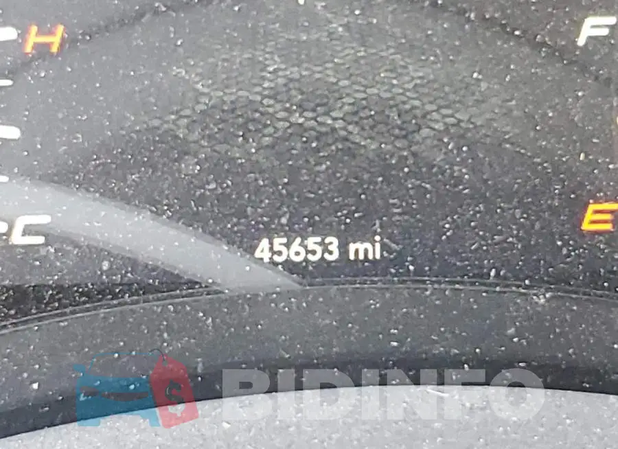 2C3CDXHG8JH113742 Photo# 8