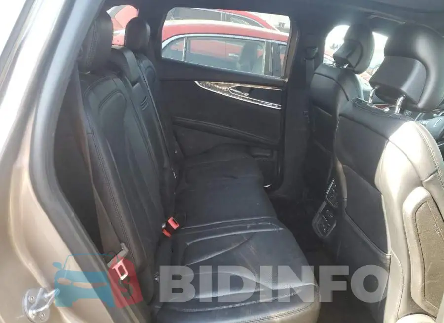 2LMPJ8LP2JBL43363 Photo# 6