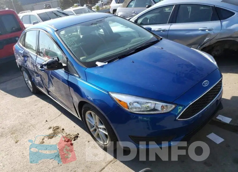 1FADP3F28JL268498 Photo# 1