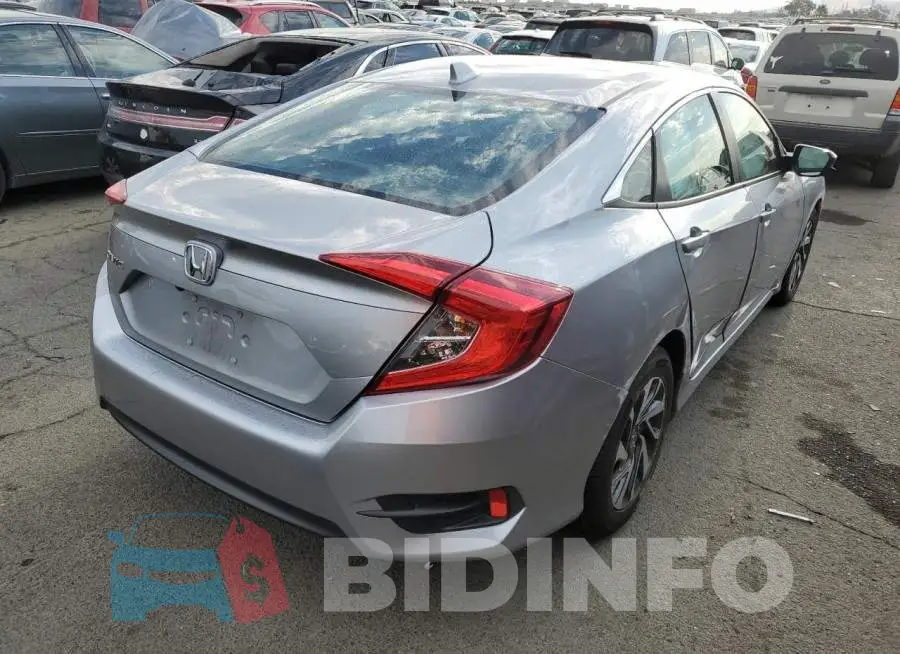 19XFC2F70HE213633 Photo# 4