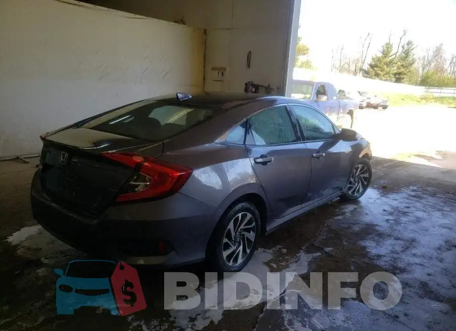 19XFC2F79HE042638 Photo# 4