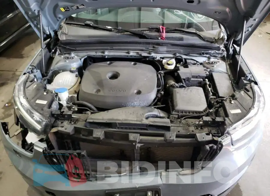 YV4162UK1L2299031 Photo# 7