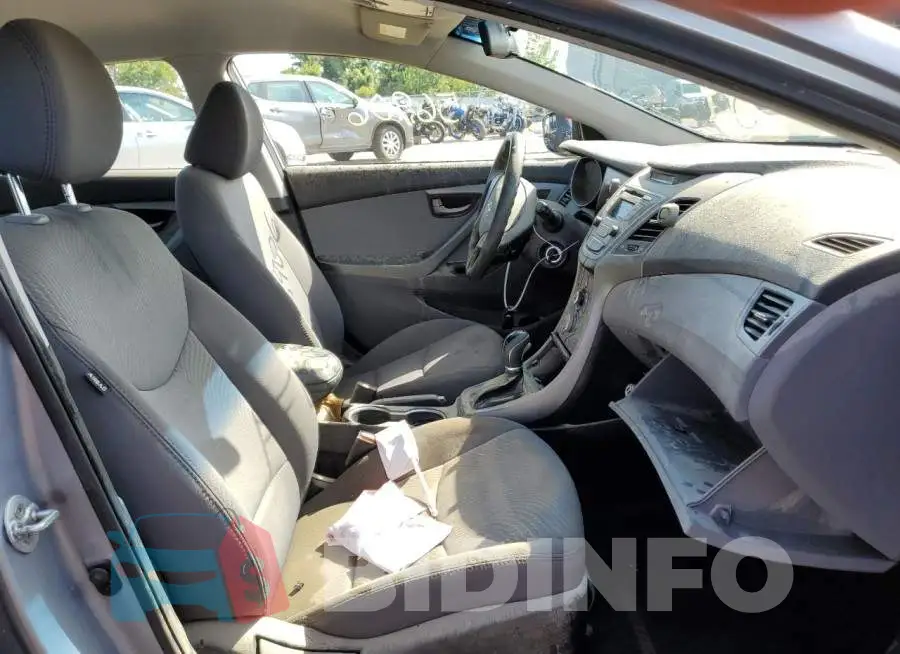 5NPDH4AE8GH719165 Photo# 5