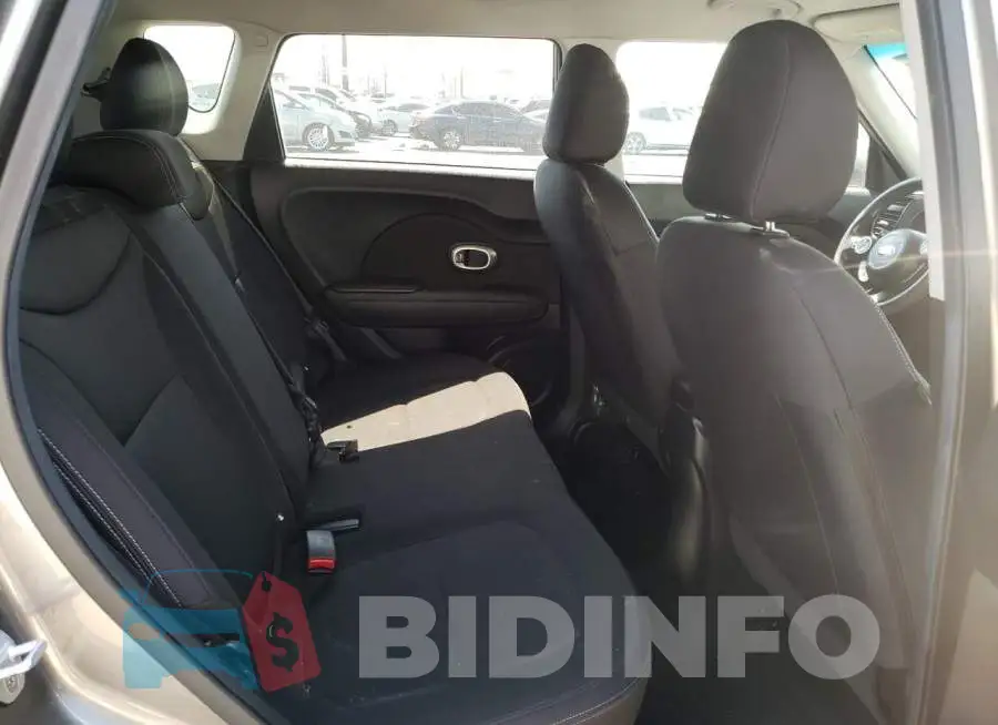 KNDJN2A26G7374793 Photo# 6