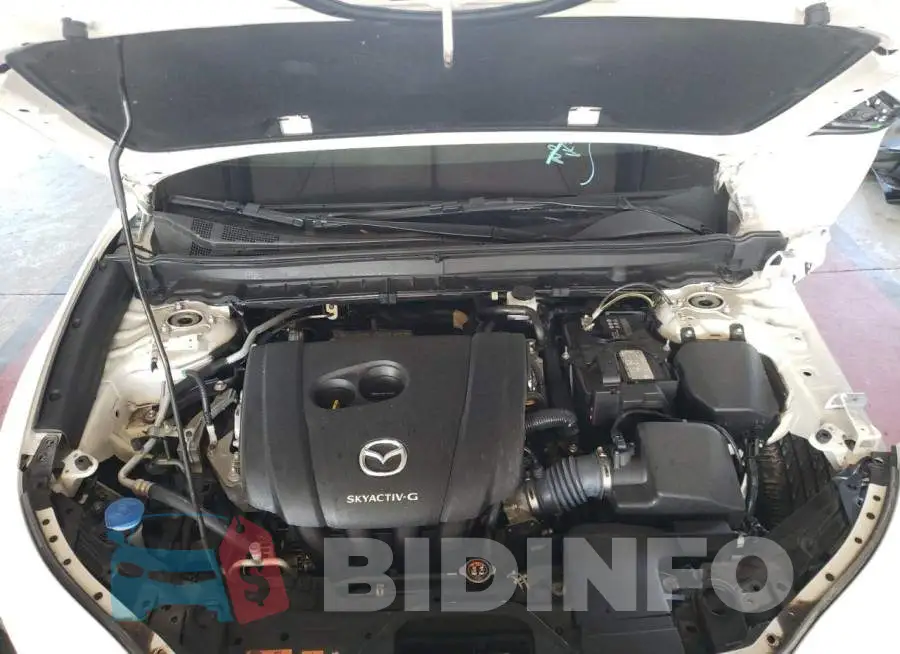 3MVDMBBLXMM217582 Photo# 7