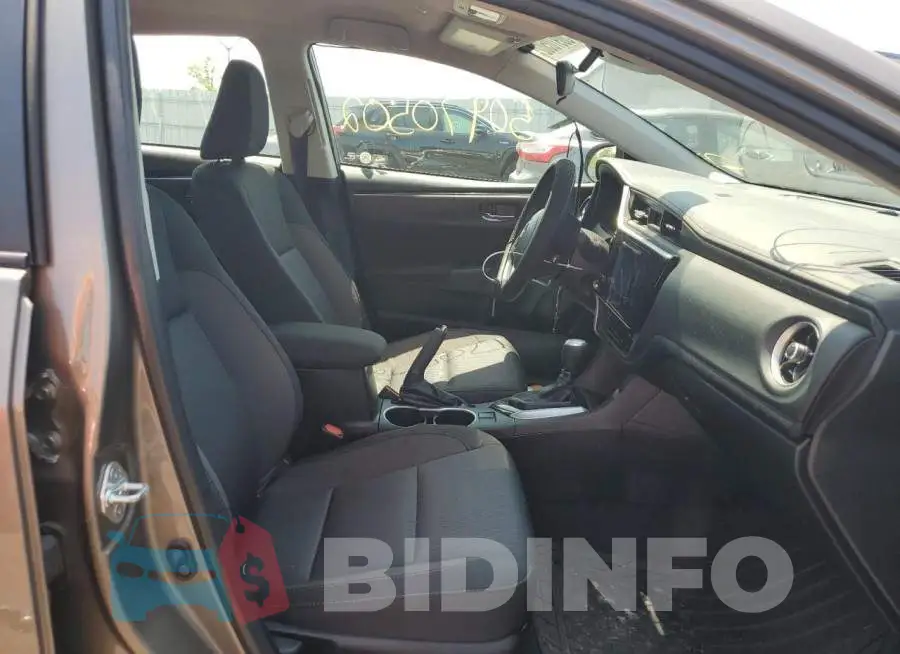 2T1BURHE1KC201190 Photo# 5