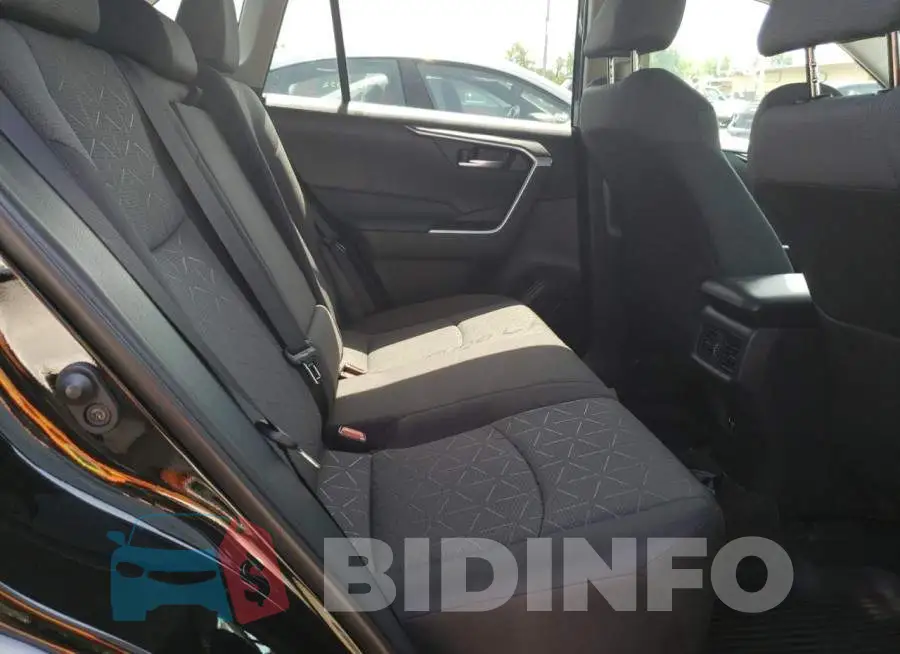 2T3P1RFV6MC221494 Photo# 6
