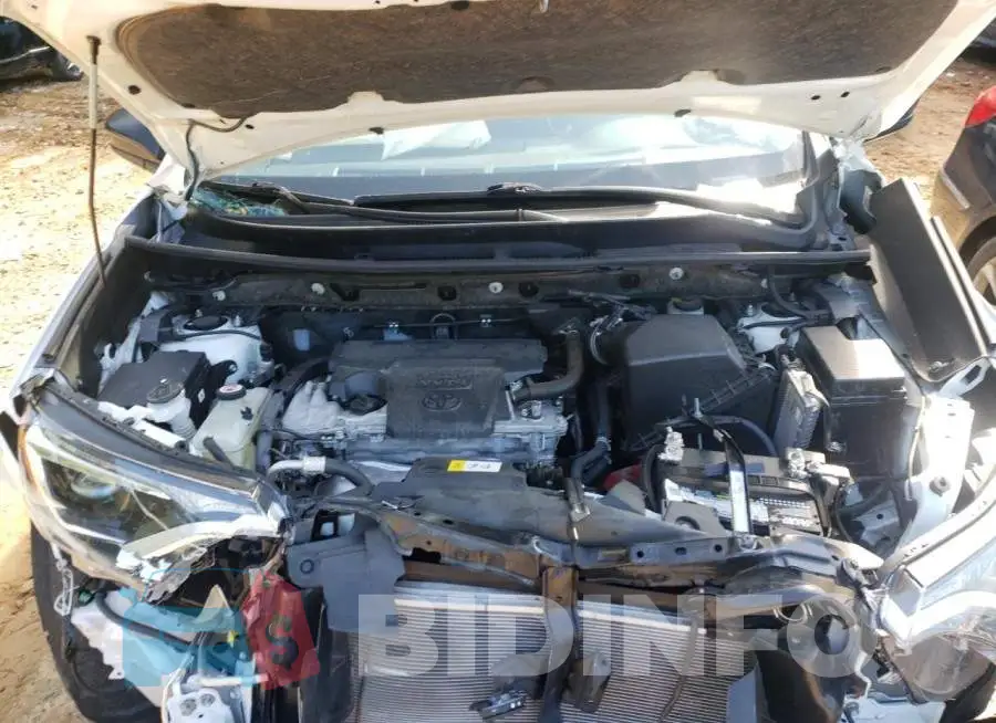 JTMZFREV8HJ120133 Photo# 7
