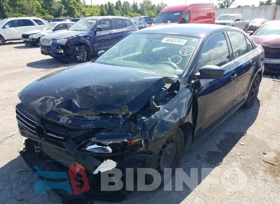 3VW2B7AJ0HM236091 Photo# 2