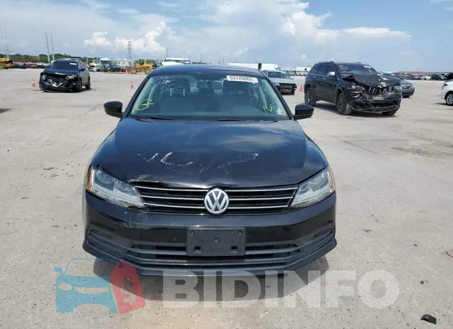 3VW2B7AJ7HM215092 Photo# 9