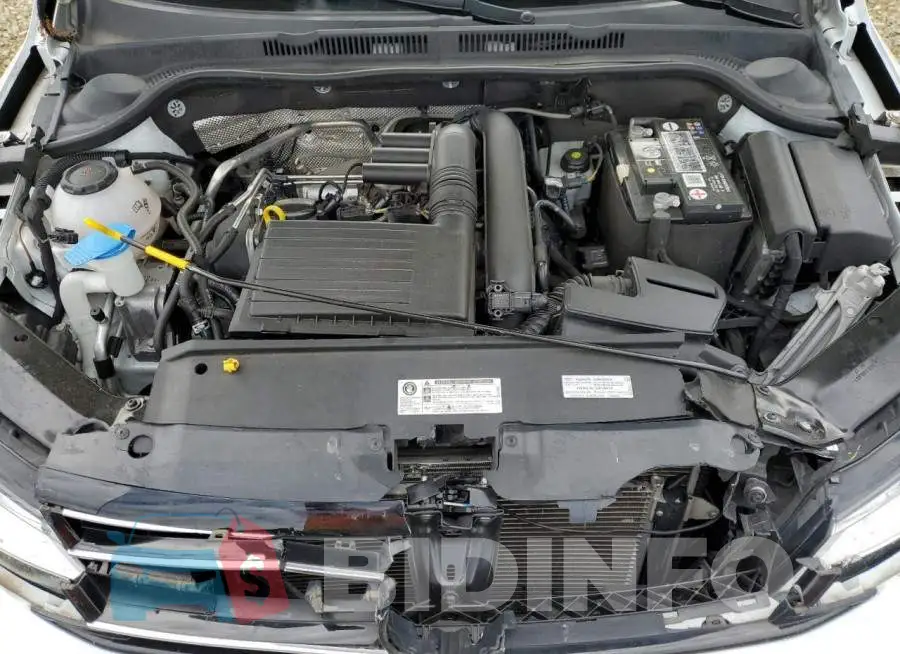 3VWDB7AJXJM257528 Photo# 7