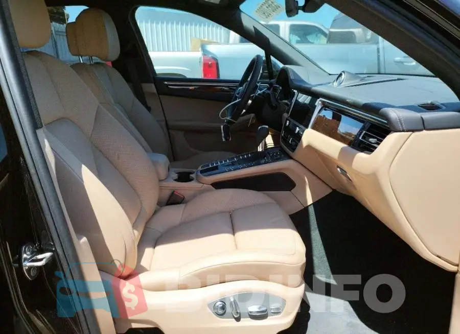 WP1AB2A57MLB37038 Photo# 5