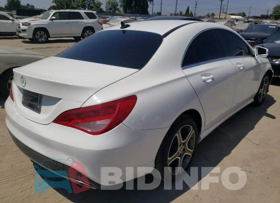 WDDSJ4EB6JN642384 Photo# 4