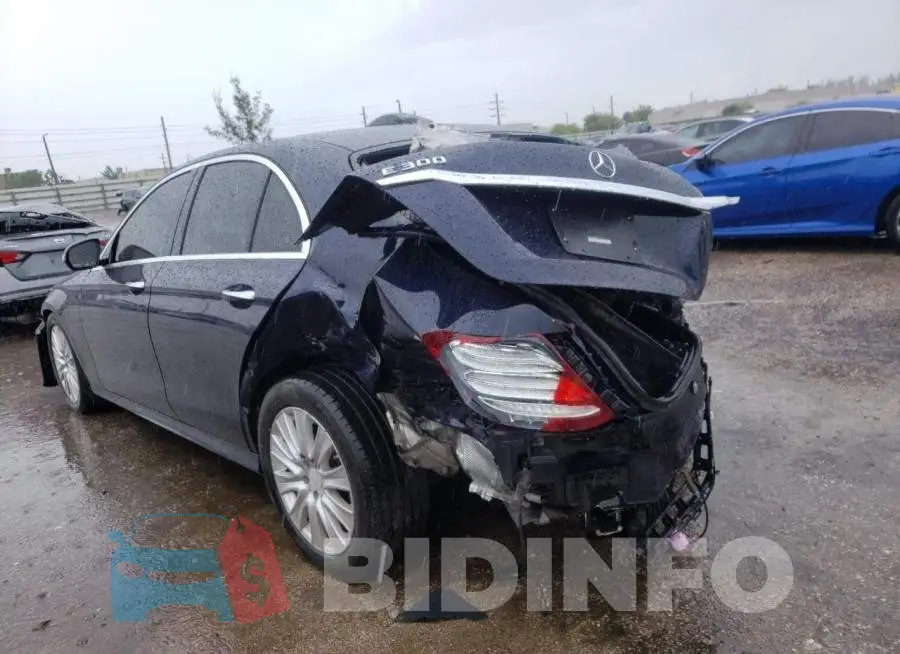 WDDZF4JB5HA227080 Photo# 3
