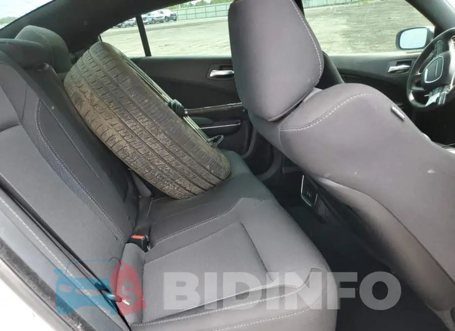 2C3CDXJG6KH592738 Photo# 6
