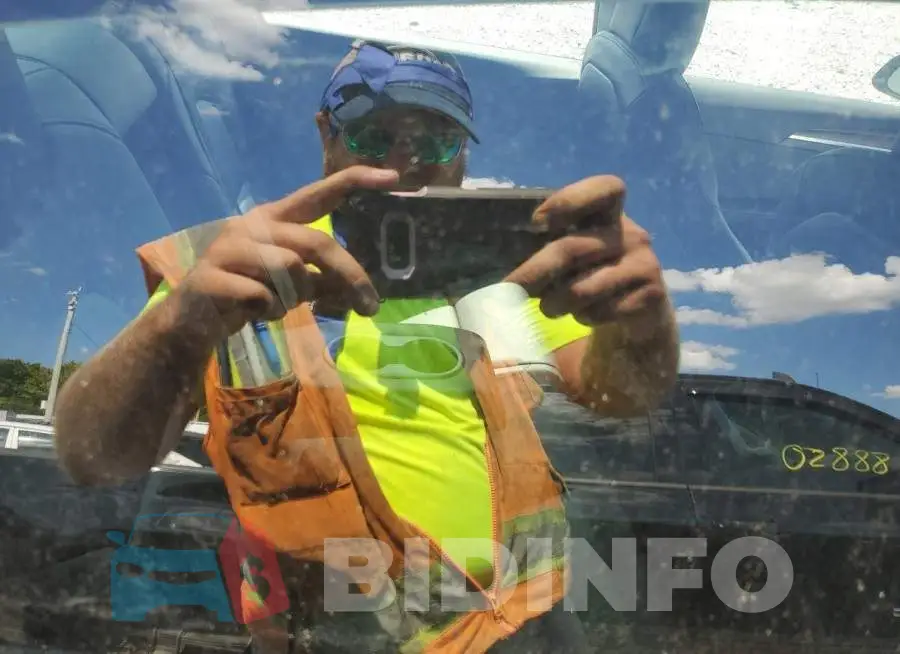 5YJ3E1EB4NF169462 Photo# 6