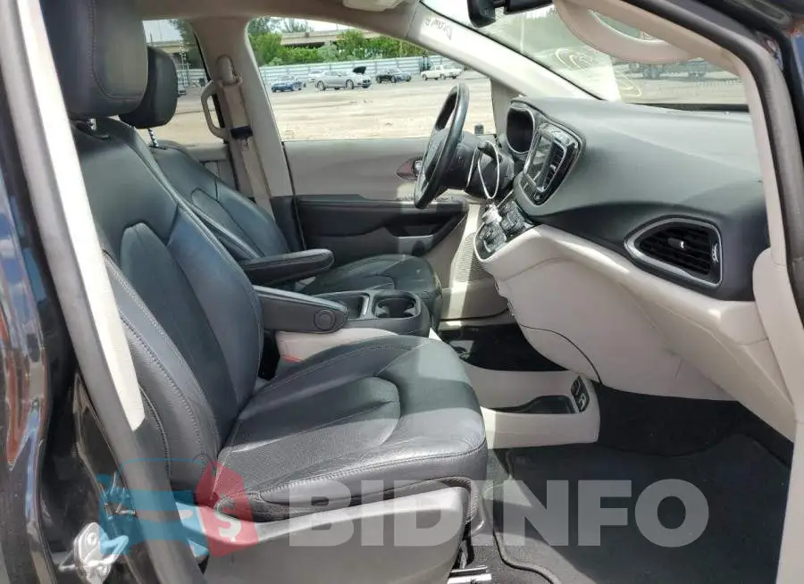 2C4RC1BG4LR209329 Photo# 5