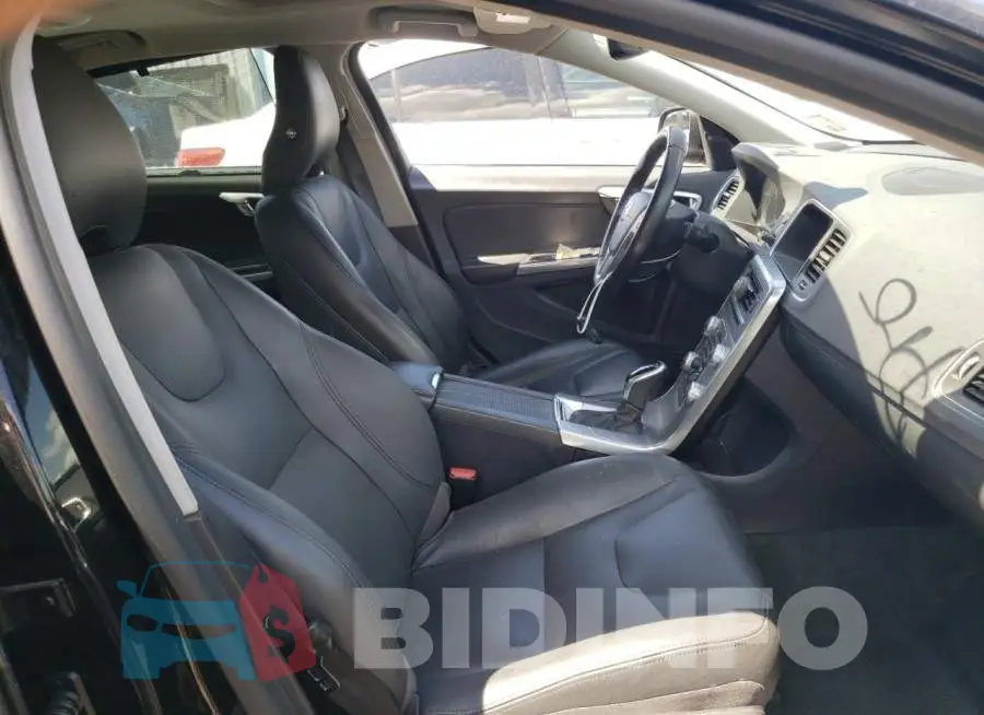 LYV402HK4HB143289 Photo# 5