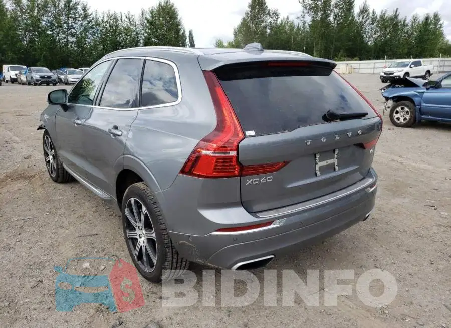 YV4102RL2M1744743 Photo# 3