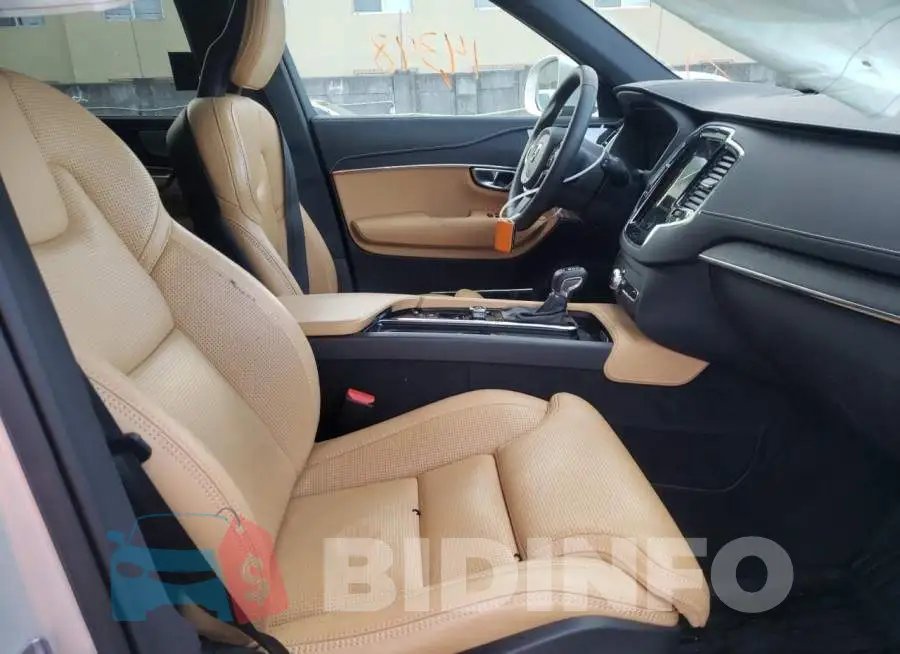 YV4A22PL0M1691148 Photo# 5