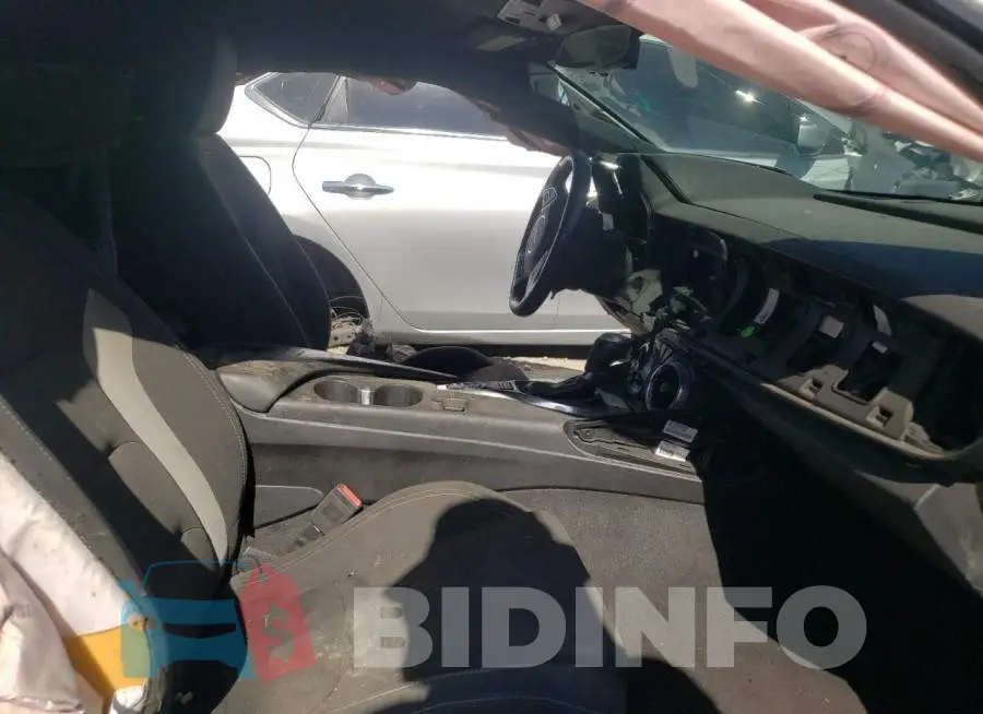 1G1FB1RS7H0181584 Photo# 5