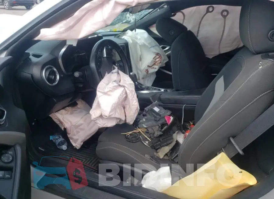 1G1FB1RSXJ0116024 Photo# 5