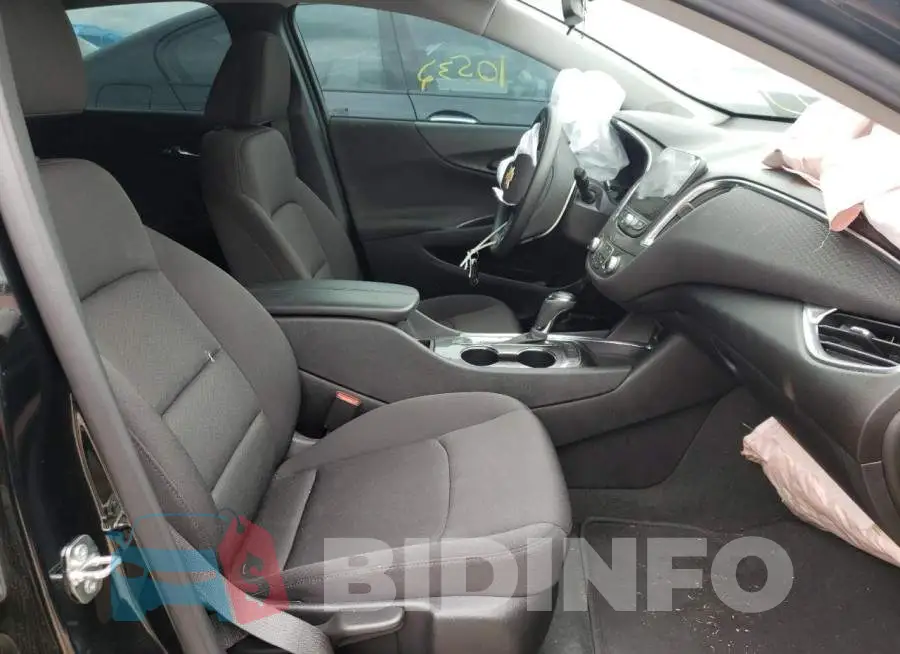 1G1ZD5ST2LF139900 Photo# 5