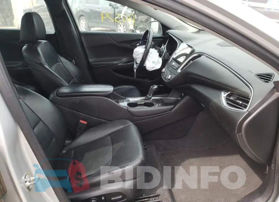 1G1ZD5ST6JF231122 Photo# 5