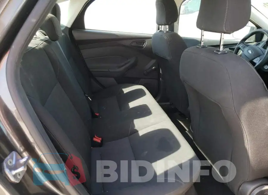 1FADP3E20GL245033 Photo# 6