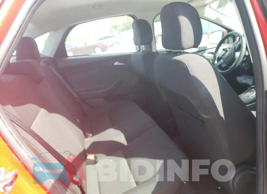 1FADP3F20GL390264 Photo# 6