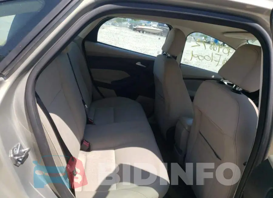 1FADP3F24GL296629 Photo# 6