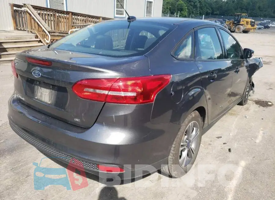 1FADP3F24JL318751 Photo# 4