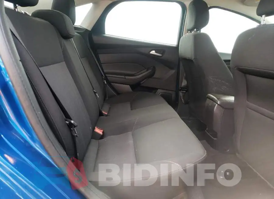 1FADP3FE3JL241381 Photo# 6