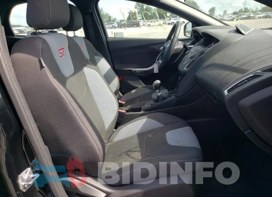 1FADP3L90JL329697 Photo# 5