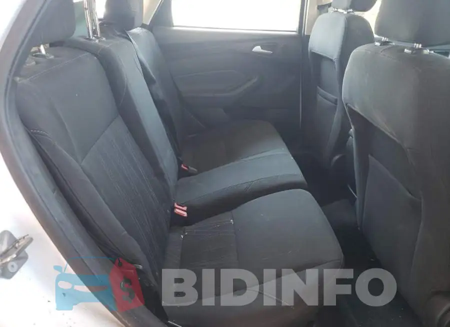1FADP3M2XHL321666 Photo# 6