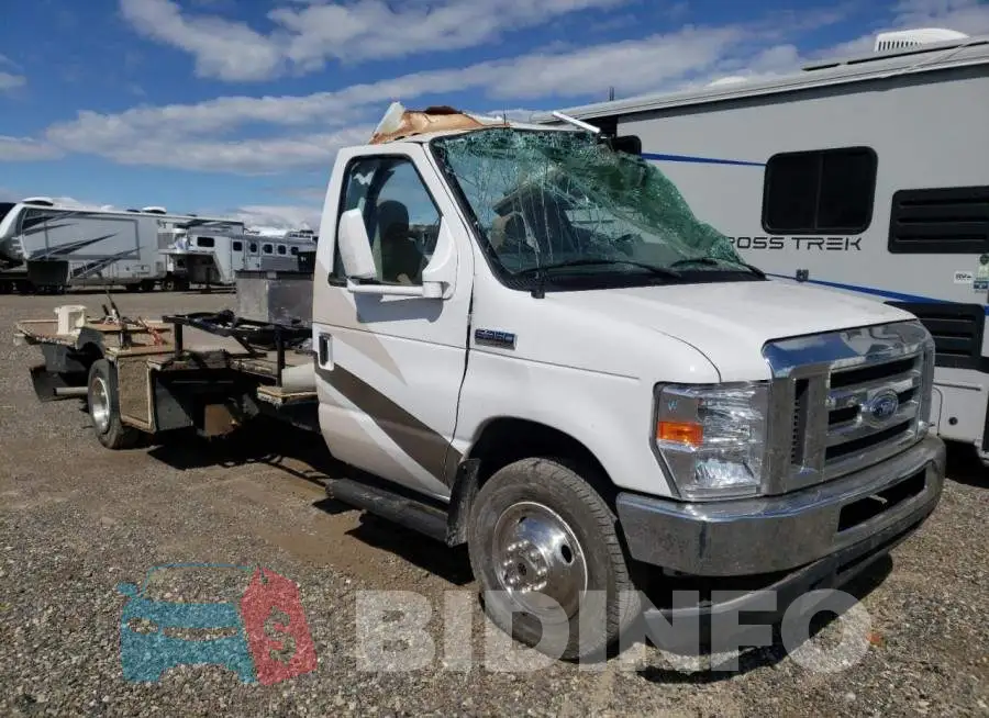 1FDWE3FS1JDC40590 Photo# 1