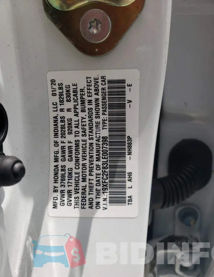 19XFC2F83LE007398 Photo# 10