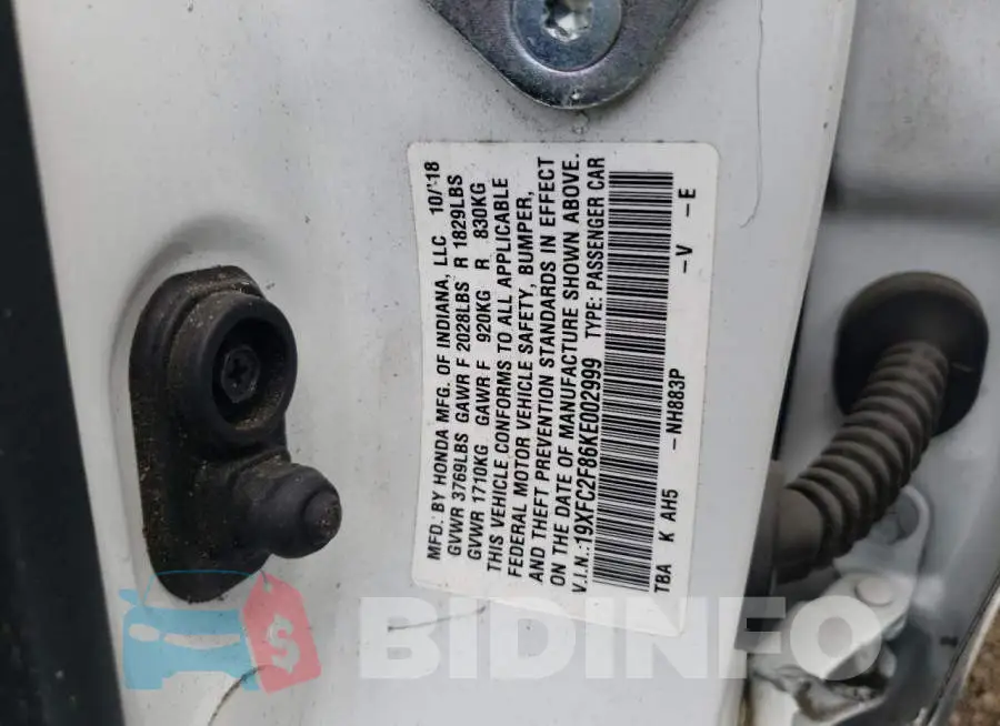 19XFC2F86KE002999 Photo# 10