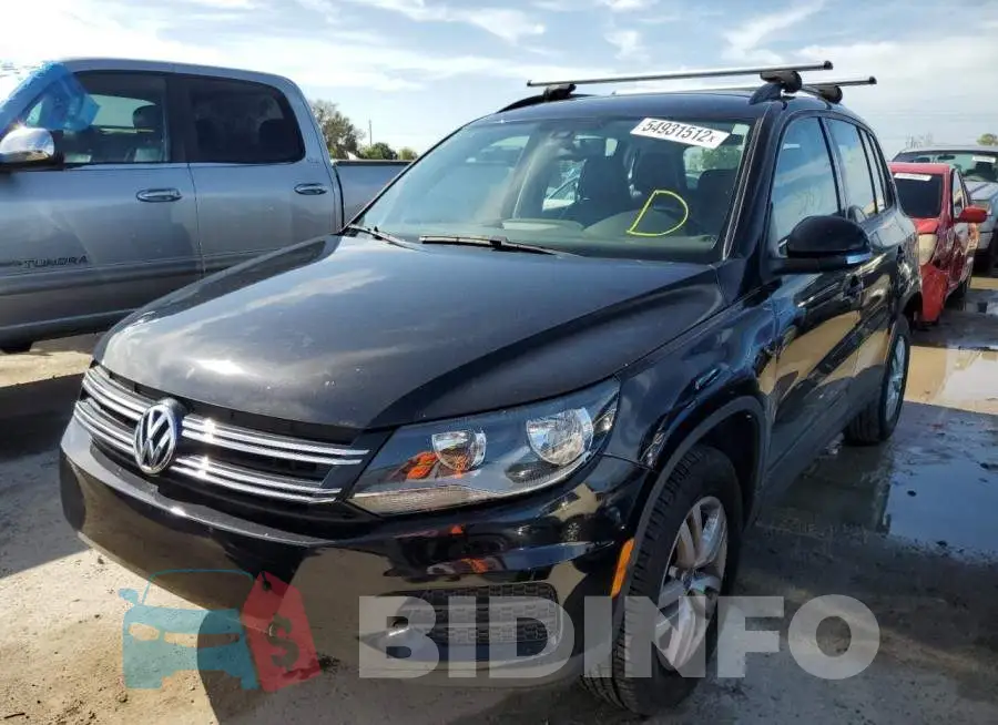 WVGAV7AX1HW513269 Photo# 2
