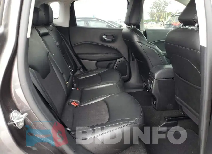 3C4NJCBB6LT158613 Photo# 6