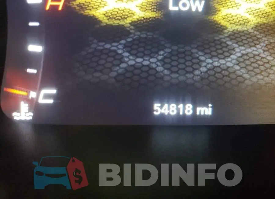 2C3CDXBG9KH657029 Photo# 8