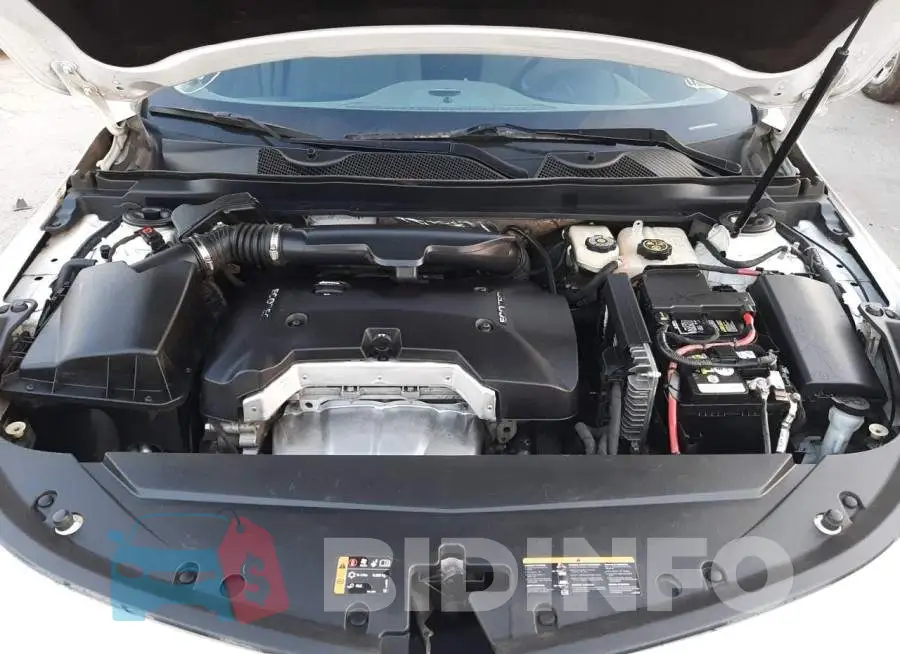 1G11Z5SA8HU138718 Photo# 7