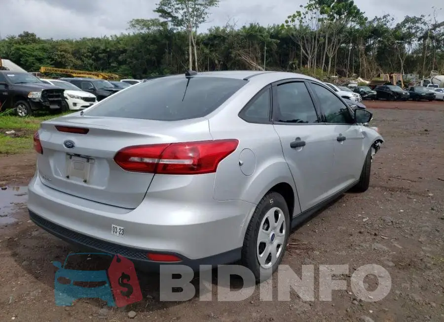 1FADP3E28JL230951 Photo# 4