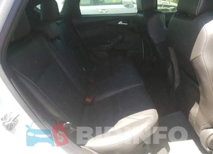 1FADP3L94HL295113 Photo# 6