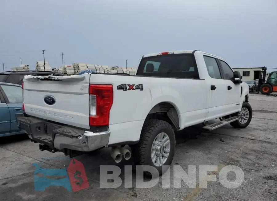 1FT7W2BT5HEF14991 Photo# 4