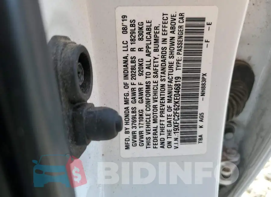 19XFC2F62KE046819 Photo# 10